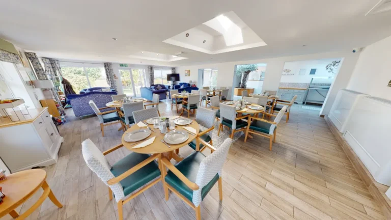 Asana Lodge Dining Room